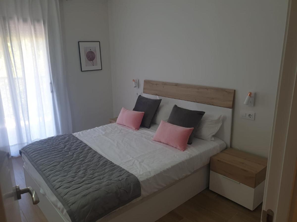 Maxx Apartamento Салоу Экстерьер фото